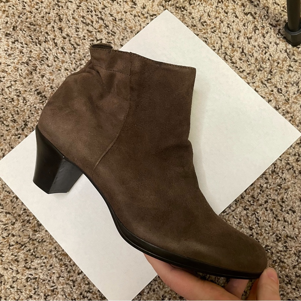Women’s munro alfie suede booties ankle boots NWOT